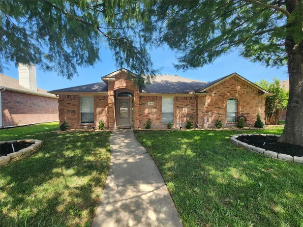 7413 Airline Dr, Rowlett, TX 75089