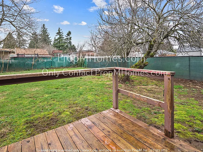 6135 SE Henderson St — Photo 15