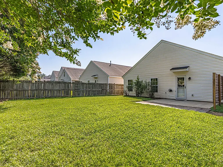 228 Rindle Dr — Photo 30