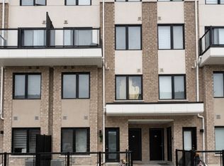 1695 Dersan St #226, Pickering, ON L1V 0G9
