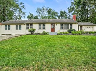 19 Chestnut Hill Rd, Northborough, MA 01532