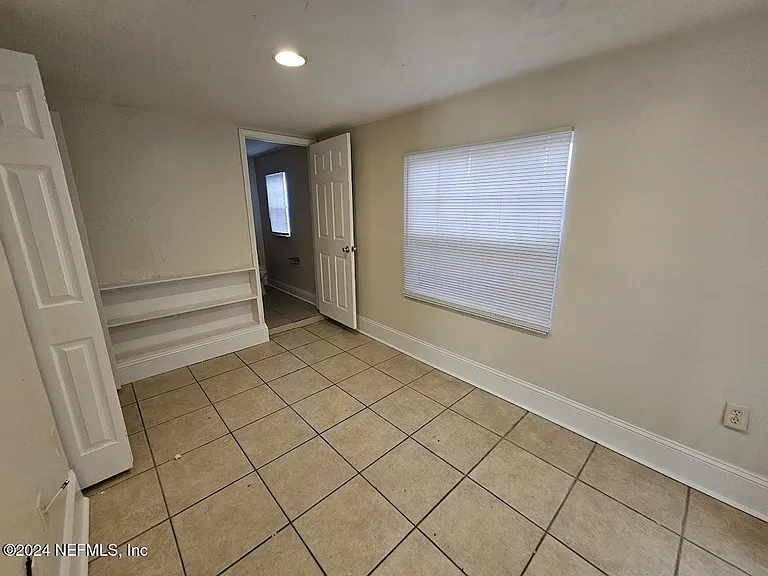 925 Phillips St #2 — Photo 9