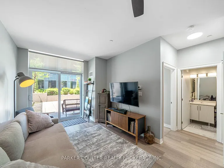 111 Worsley St #302 — Photo 6