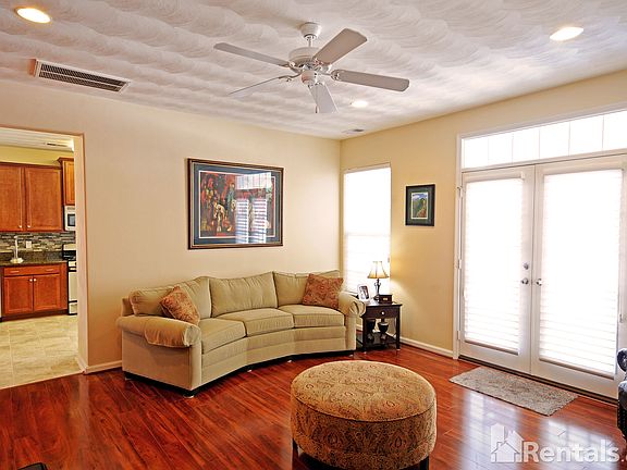 5th image of 5533 Conservatory Ave