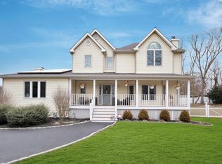 117 Rustic Rd, Centereach, NY 11720