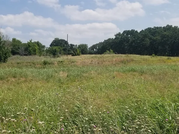 8496 Lavender Rd, Springtown, TX 76082