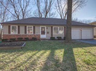9811 W 56th Ter, Merriam, KS 66203
