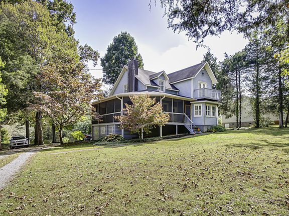 2nd image of 119 Mitchell Creek Dr