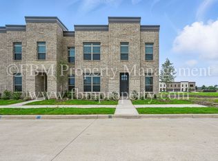 2121 Luna Dr, Waxahachie, TX 75165