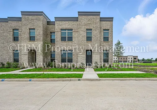 2121 Luna Dr Photo 1