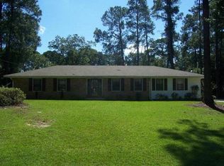 1427 Kennedy Rd, Tifton, GA 31794