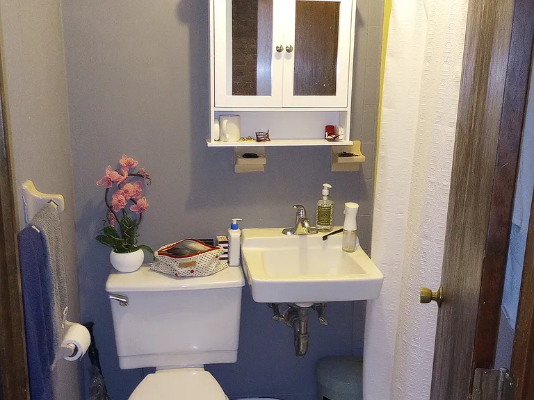 84 Chandler St #8 — Photo 8