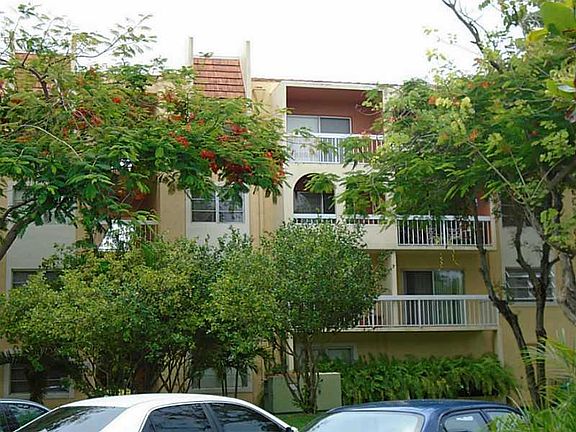 3rd image of 8101 Camino Real #C-202
