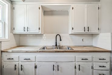 2nd image of 3158 Melinda Ln