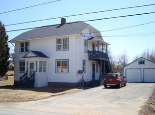 161 South St, Champlain, NY 12919