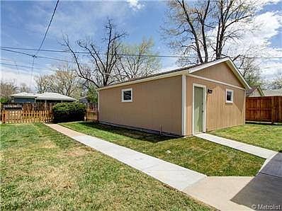2-car oversize detach garage