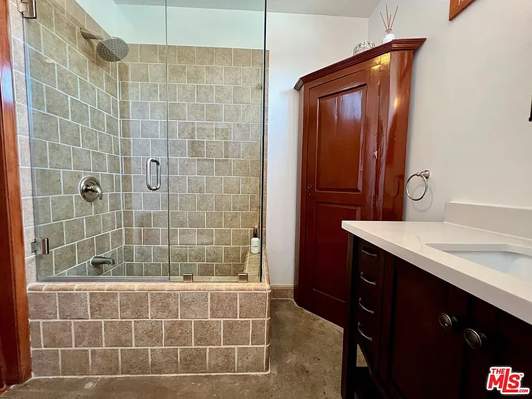 10327 Lorenzo Dr — Photo 35