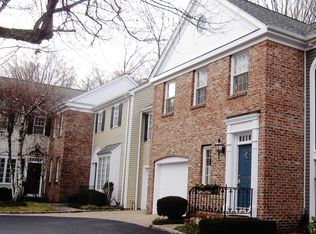 520 Main St APT 14, Ridgefield, CT 06877