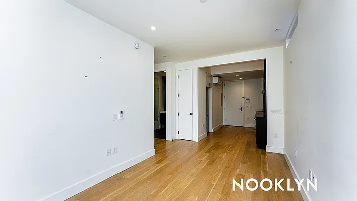 Rented by Nooklyn NYC LLC | media 66