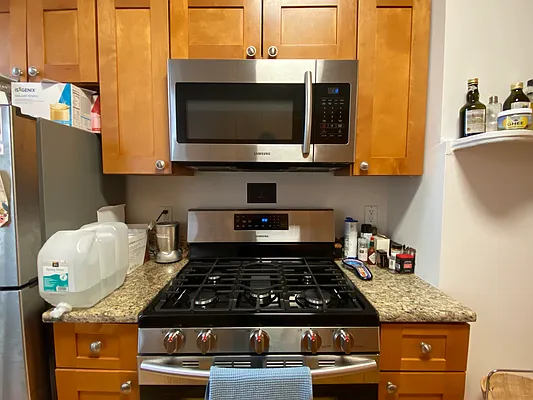 Rented by TheRealEstateCompany.com LLC | media 18