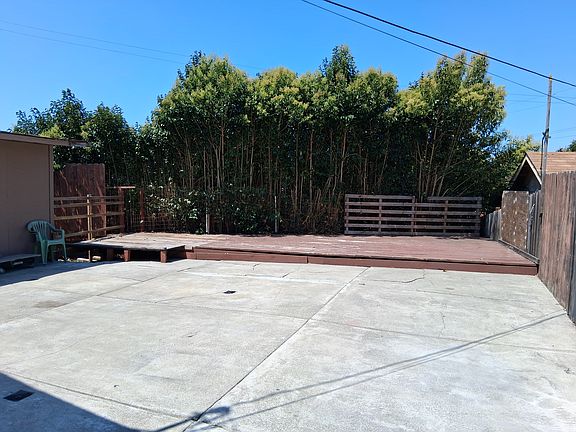 4th image of 167 Ladera Dr