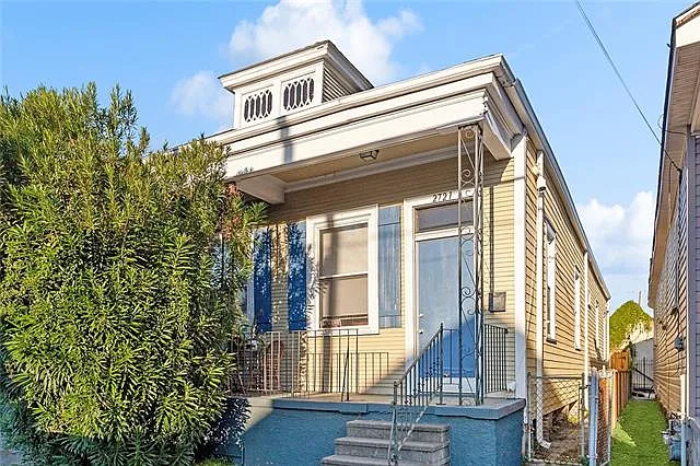 2721 General Taylor St — Photo 1