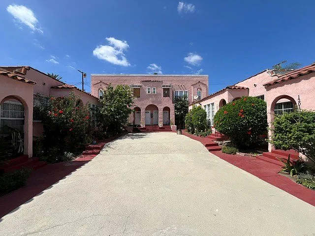 1201 S. Mullen Ave.