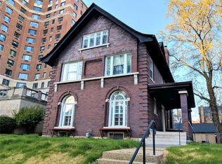 4385 McPherson Ave, Saint Louis, MO 63108