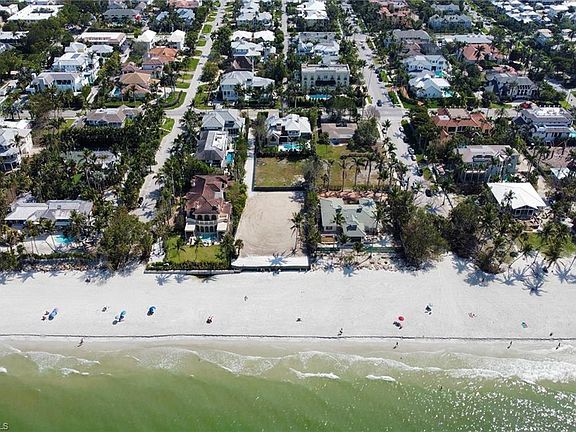 5th image of 450 Gulf Shore BLVD S