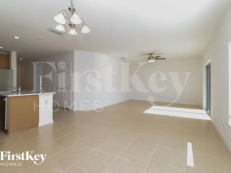 705 Fiddlesticks Dr — Photo 5