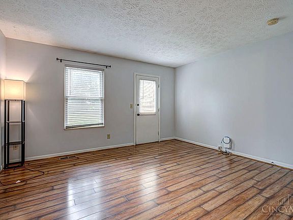 2nd image of 2946 Millbank Row