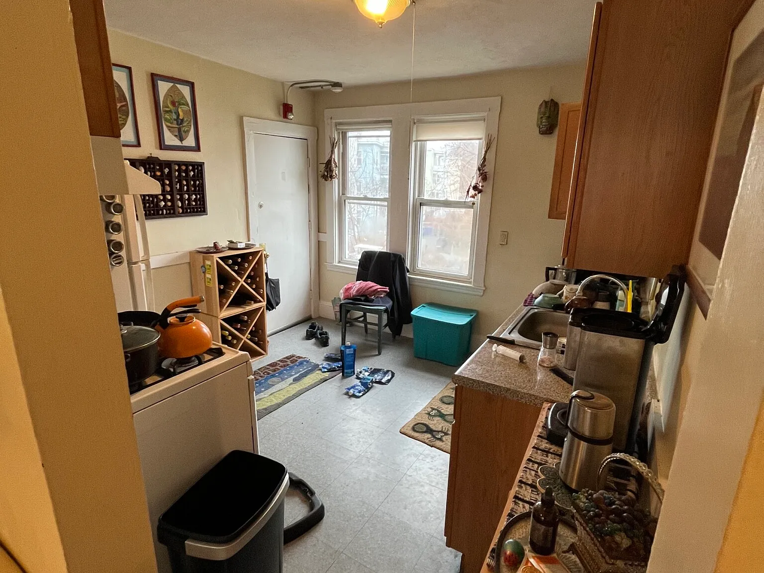 2 bed, 1.0 bath, 998 sqft, $2,395 — Photo 2
