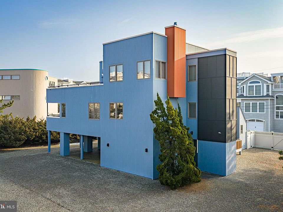 1st image of 1087 Long Beach Blvd #A