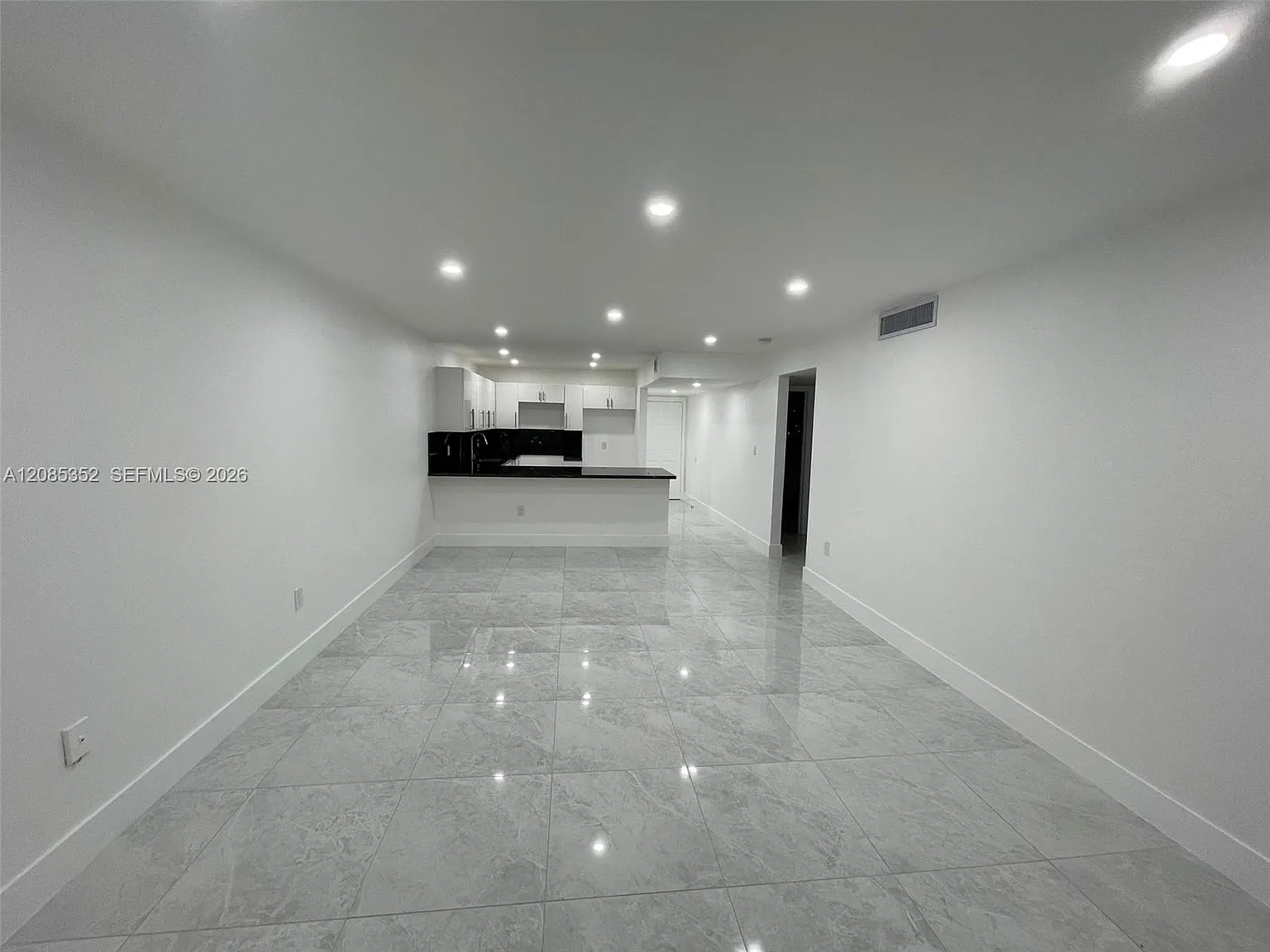 Palmetto Gardens Condo — Photo 2