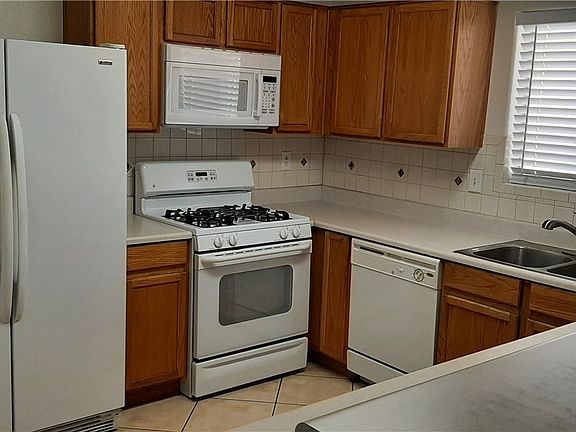 3rd image of 3505 Diamond Spur Ave