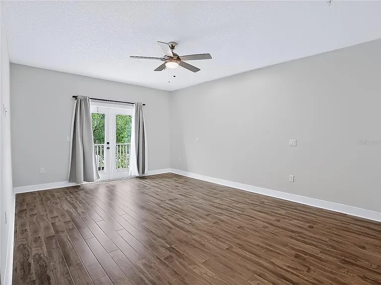 2233R E Kaley Ave #6 — Photo 12