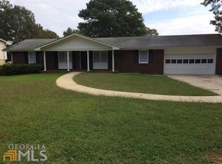 202 Winchester Dr, Carrollton, GA 30117