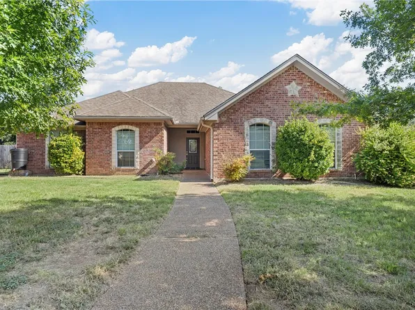 408 Greystone Dr, Lorena, TX 76655