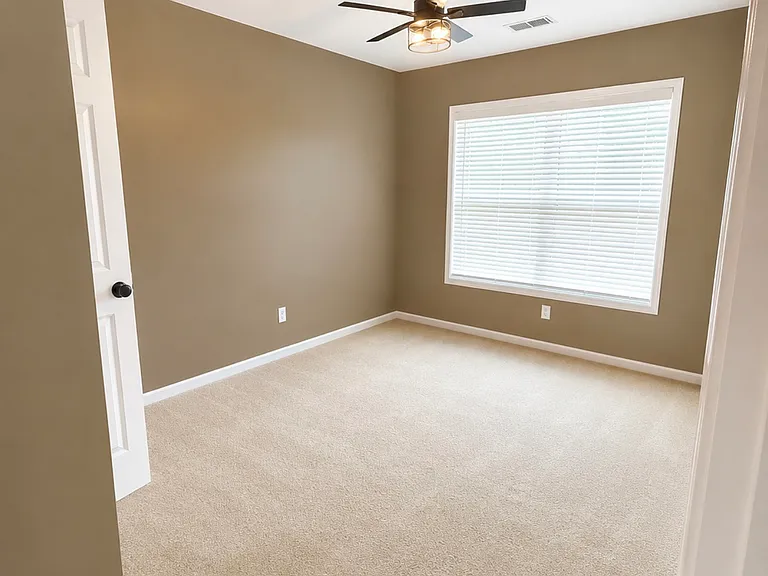 276 Hollingsworth Ln — Photo 14