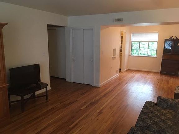 3rd image of 3722 W Center St APT 1