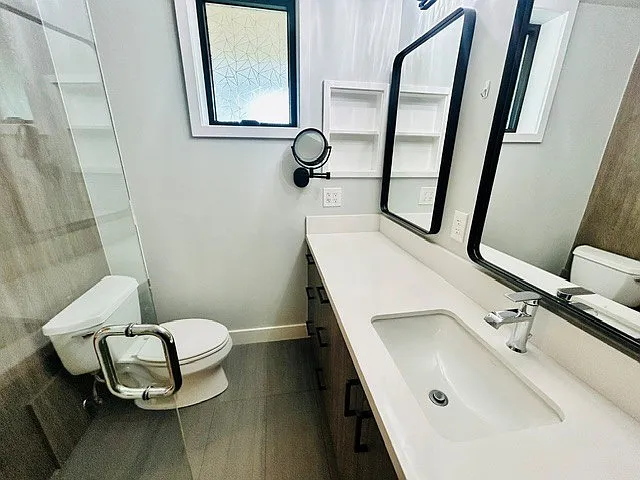 4311 Emerald Cir — Photo 30