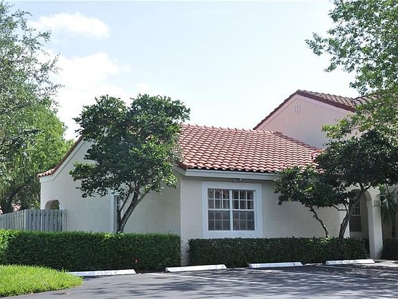 2nd image of 1374 Cottonwood Cir
