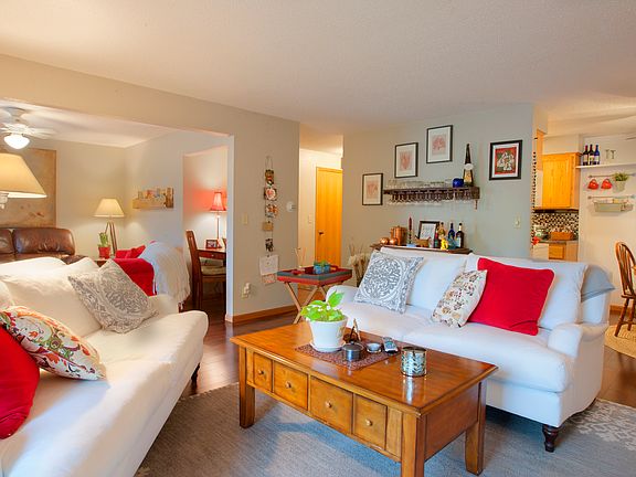 5th image of 1340 9th Ave S APT 210