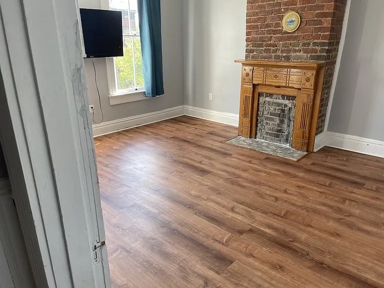 2208 Venable St — Photo 6