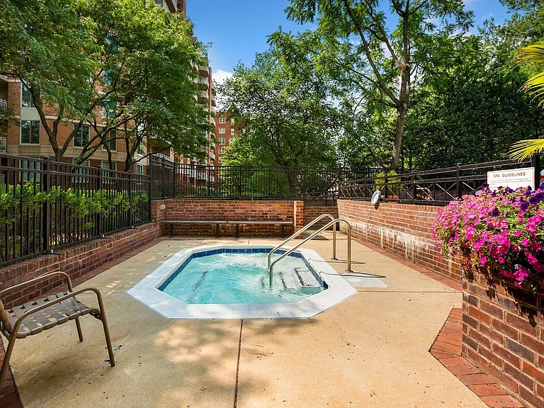 Outdoor hot tub