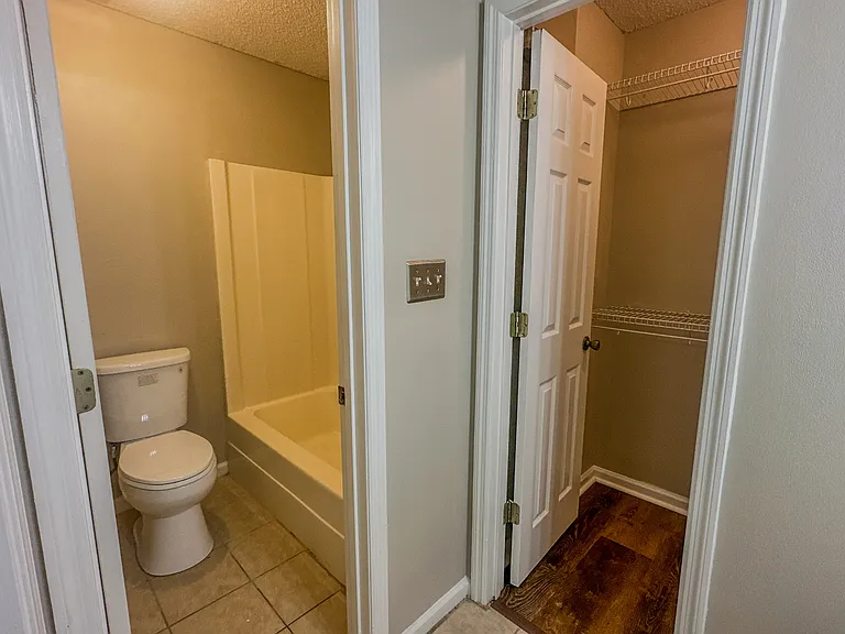 3924 Heatherwoods Dr — Photo 12