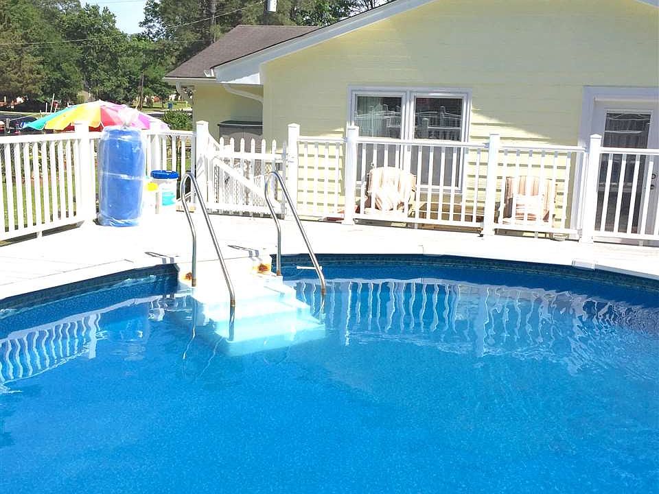 1st image of 321 Lakewood Dr