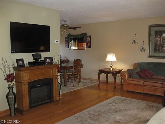 2nd image of 21439 Nottingham Dr