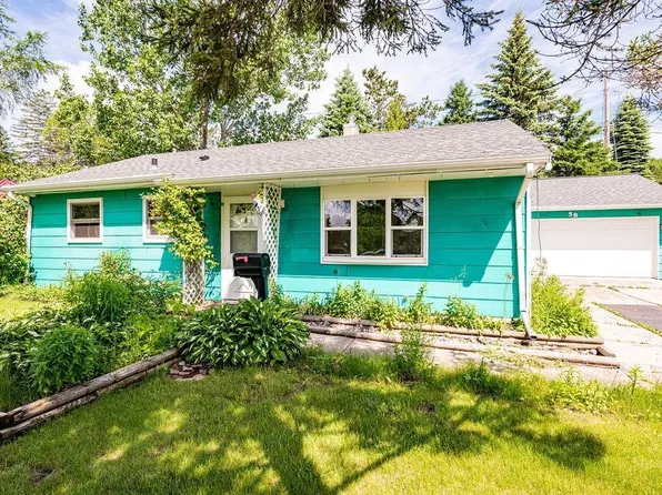 58 Banks Blvd, Silver Bay, MN 55614