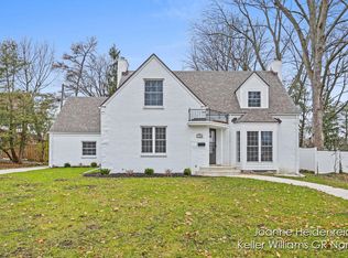 1709 Breton Rd SE, East Grand Rapids, MI 49506